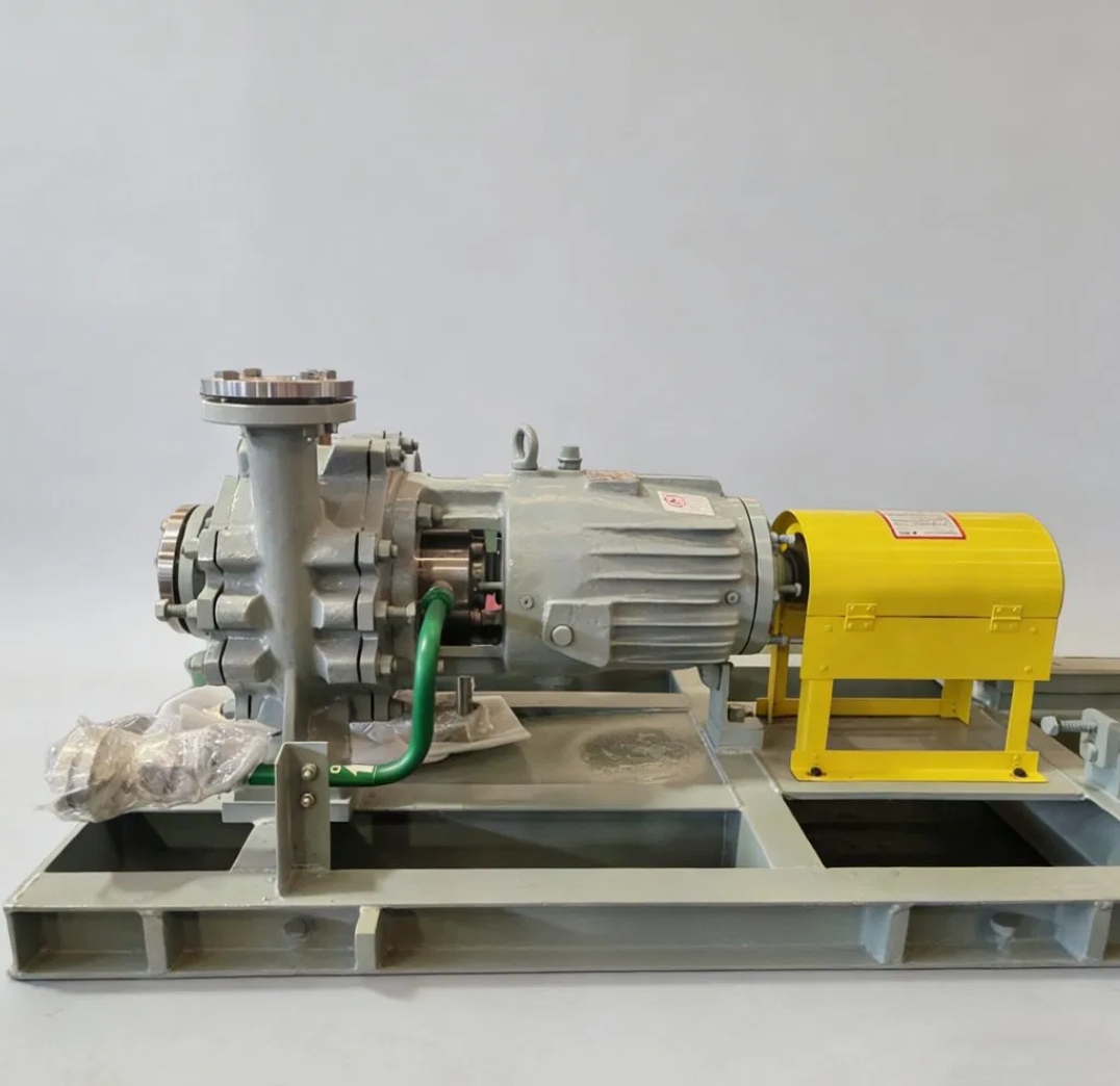 Corrosion resistant fertilizer pump 3 Corrosion resistant fertilizer pump - Image 3